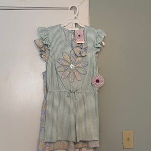 btween Mint Striped Floral Romper